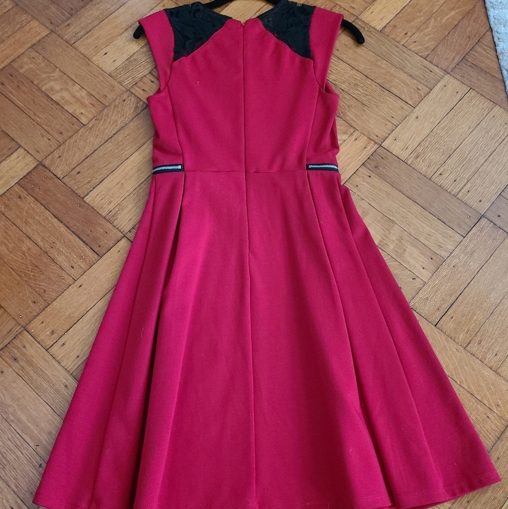 NWOT dress knee length xs hp🔥🔥🔥 - Picture 1 of 6